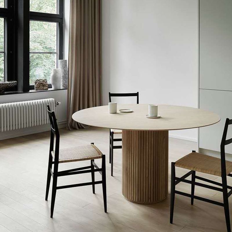 Pine Solid Wood Dining Table Simple Style Round Dining Site Table with Pedestal Casual Clearhalo ' dining_table' 'Dining Tables & Seating' 'Dining Tables' 'furn' 'furn_dining_table' 'Furniture' 'furniture_dining_table' 'Kitchen & Dining Furniture' 'kitchen&dining_furn' 'kitchen' 'kitchen_dining_table' 1200x1200_51875a03-b2d7-4311-b247-1823fb254eaf