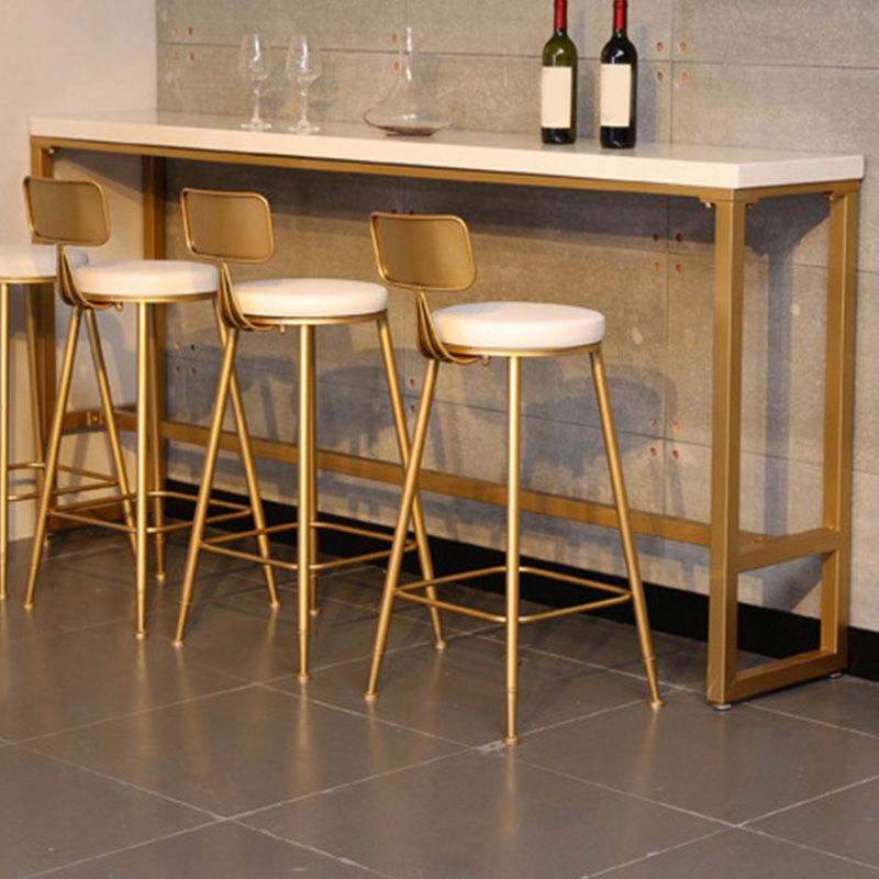 Table de bistro à hauteur de bar Glam avec plateau en bois massif pour utilisation en terrasse