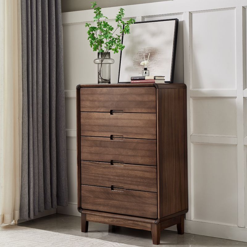 Mid-Century Modern Walnut Chest with 5 Drawers Rectangle Chest in Brone Clearhalo 'Cabinets & Chests' 'cabinets_chests' 'furn' 'furn_cabinets_chests' 'Furniture' 'Living Room Furniture' 1200x1200_51aa8f7a-1fa0-4cc5-ba3e-25342861664c