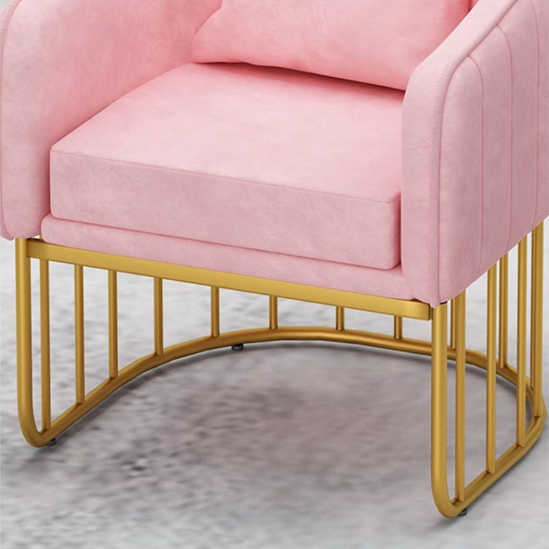 Divano scandinavo da 29,52 "H divano posteriore del cuscino solido.