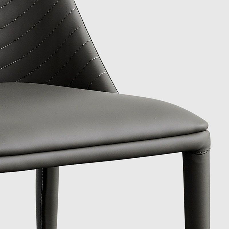 Chaises latérales de salle à manger en cuir moderne