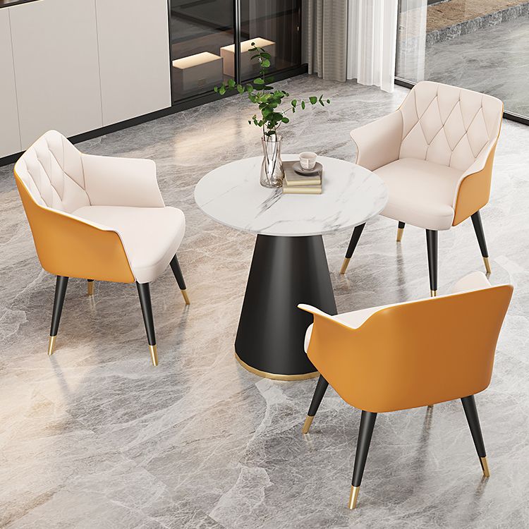 Sillas de comedor de glam metal de metal silla de comedor de cuero falso para uso en el hogar