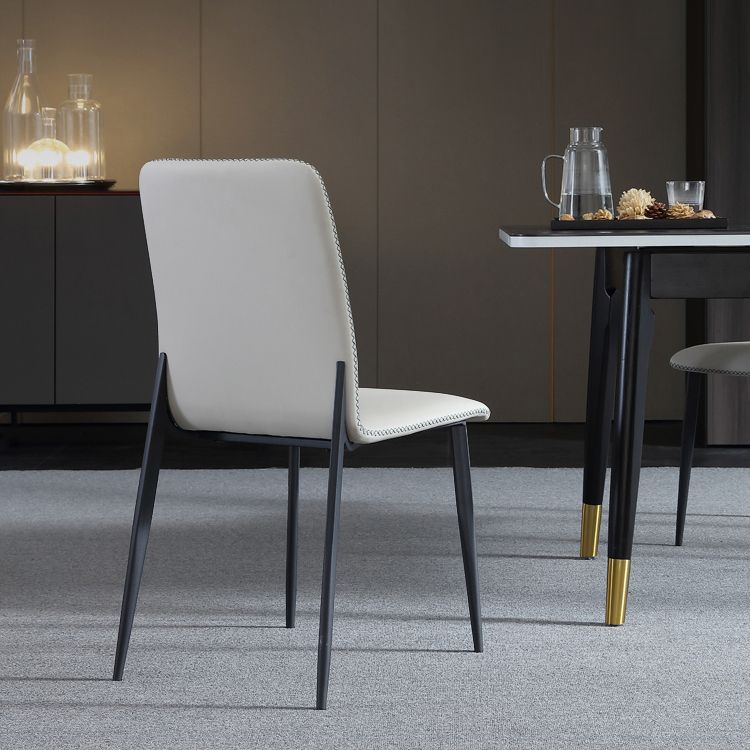 Sillas de comedor industrial y acento