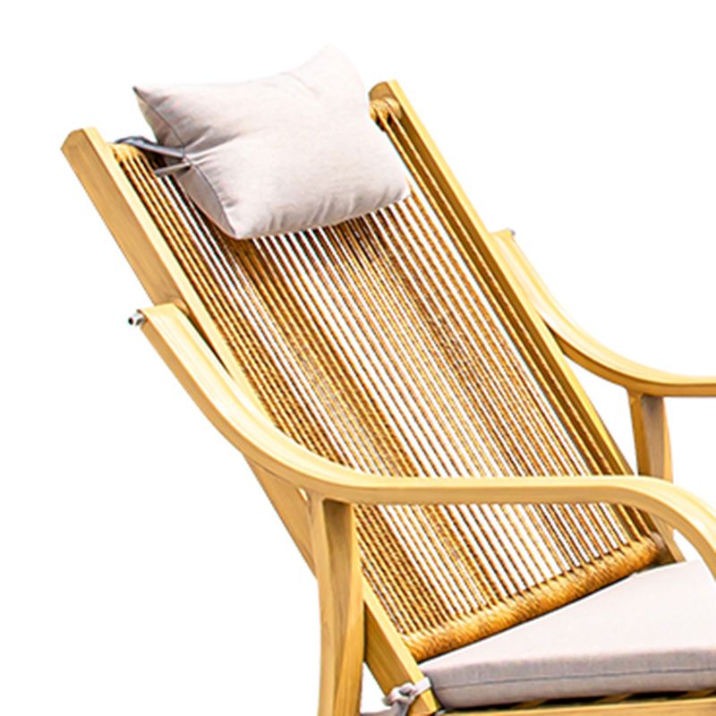 Chaise à bascule traditionnelle chaise à bascule intérieure à ossature de dos trapézoïdal en osier en osier