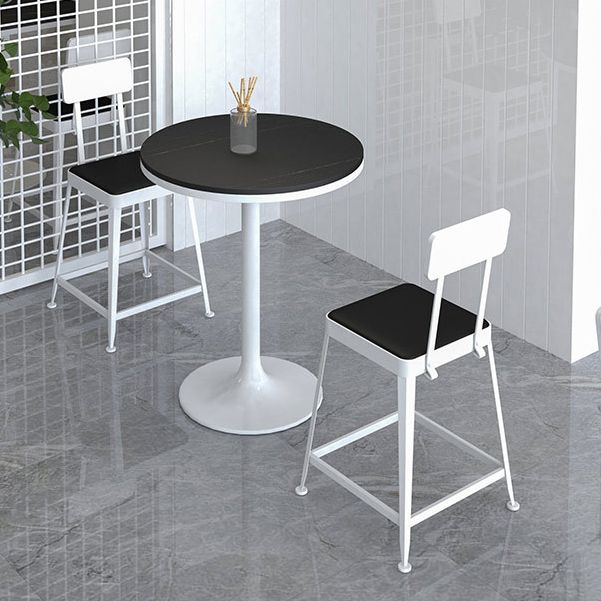 Cuisine de tabouret en métal glamour 4 jambes tabouret de comptoir en finition mate