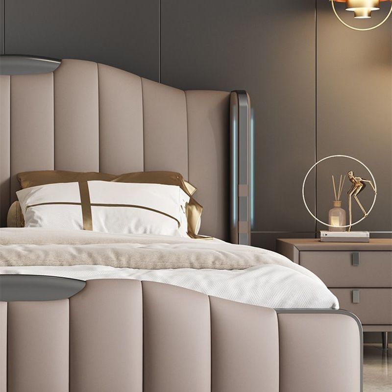 Glam Pine Wood avec tête de lit le matelas en panneau de camelback inclus Cadre de lit