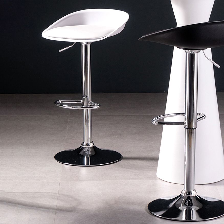 Sgabello da bar regolabile con schienale basso e regolabile in stile moderno con gambe in metallo
