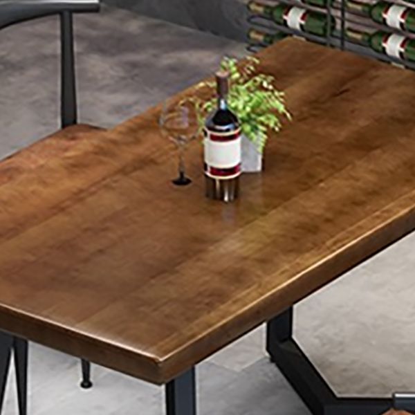 Vaste houten indoor eettafel voor restaurant industriële houten tafel met metalen basis