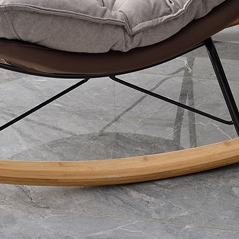 Chaise à bascule en daim chaise à bascule contemporaine avec coussins amovibles