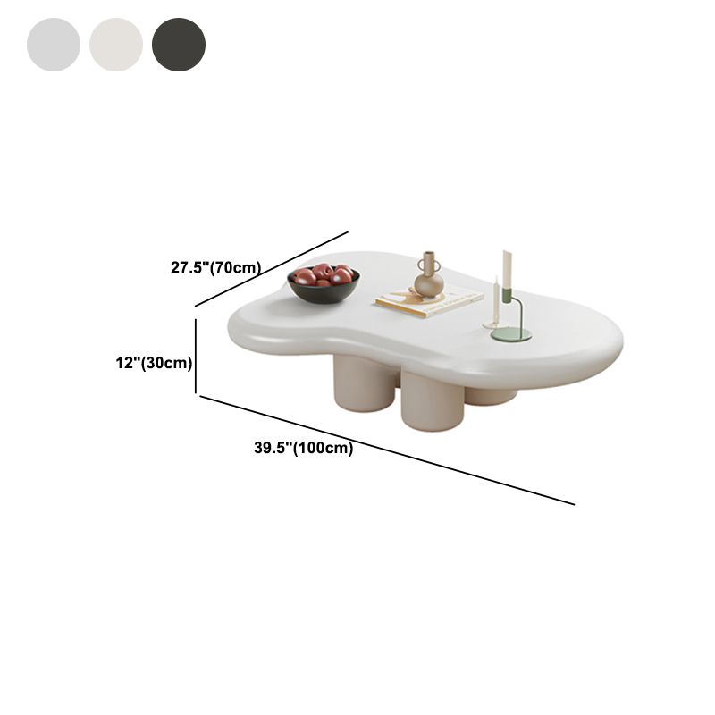 Tavolino da caffè scandinavo in legno Set di tavolini da caffè a 3 gambe a forma libera