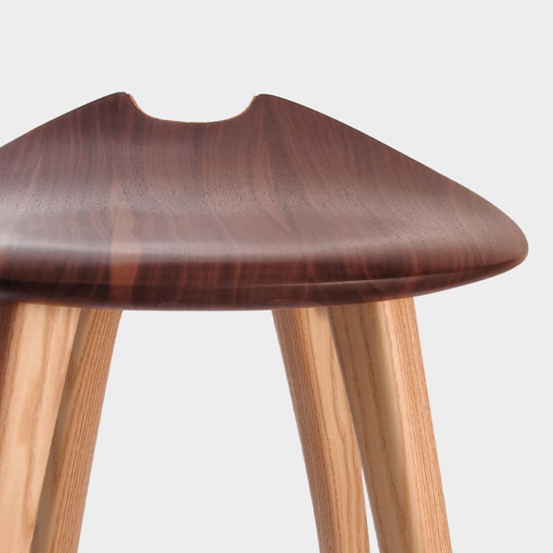 Solid Wood Backless Bar Stools Nordic Style Saddle Seat Bar Stool