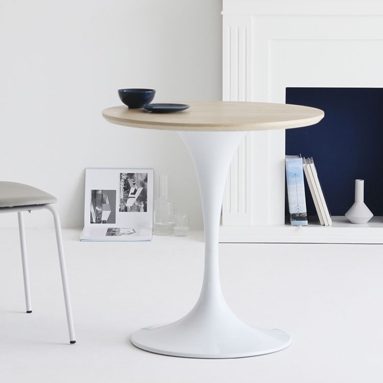 Minimalist Round Standard Table MDF Kitchen Dining Table with Tulip Base Clearhalo ' dining_table' 'Dining Tables & Seating' 'Dining Tables' 'furn' 'furn_dining_table' 'Furniture' 'furniture_dining_table' 'Kitchen & Dining Furniture' 'kitchen&dining_furn' 'kitchen' 'kitchen_dining_table' 1200x1200_548c48ca-589d-44d5-bd3a-bfd8dc78681e