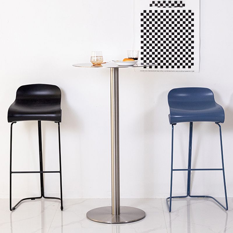 Industrial Metal Bar Dining Table Round Bistro Bar Table with Pedestal Clearhalo 'Bar Furniture' 'Bar Tables' 'bar_tables' 'furn' 'furn_bar_tables' 'Furniture' 'Kitchen & Dining Furniture' 1200x1200_54bf7d90-9687-4dfe-b720-7b5bdcb96a9b