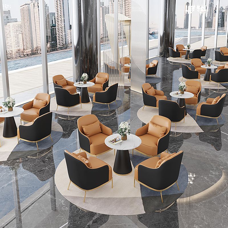 グラムラウンドアームベーシック4レッグアクセントアームチェア付きクロムベース