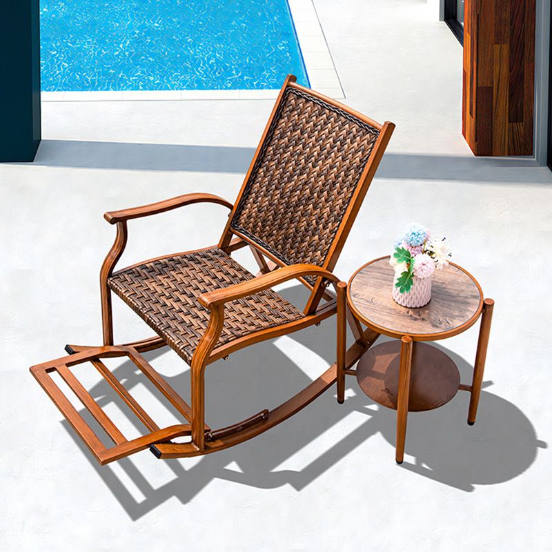 Chaise à bascule traditionnelle chaise à bascule intérieure à ossature de dos trapézoïdal en osier en osier