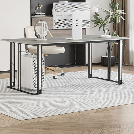 Bureau de bureau incurvé contemporain Bureau d'ordinateur finition antique avec jambes métalliques