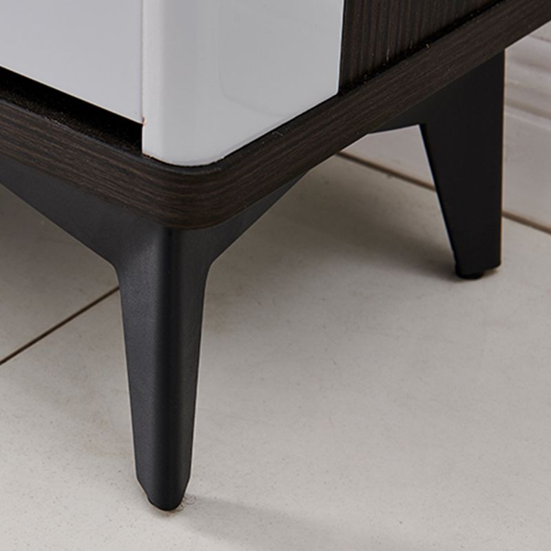 15.6-inch W Contemporary Dresser Manufactured Wood Storage Chest Clearhalo 'Bedroom Furniture' 'Dressers & Chests' 'dressers_chests' 'furn' 'furn_dressers_chests' 'Furniture' 1200x1200_559cd8b4-a32a-410f-bc08-fadb28ee0673