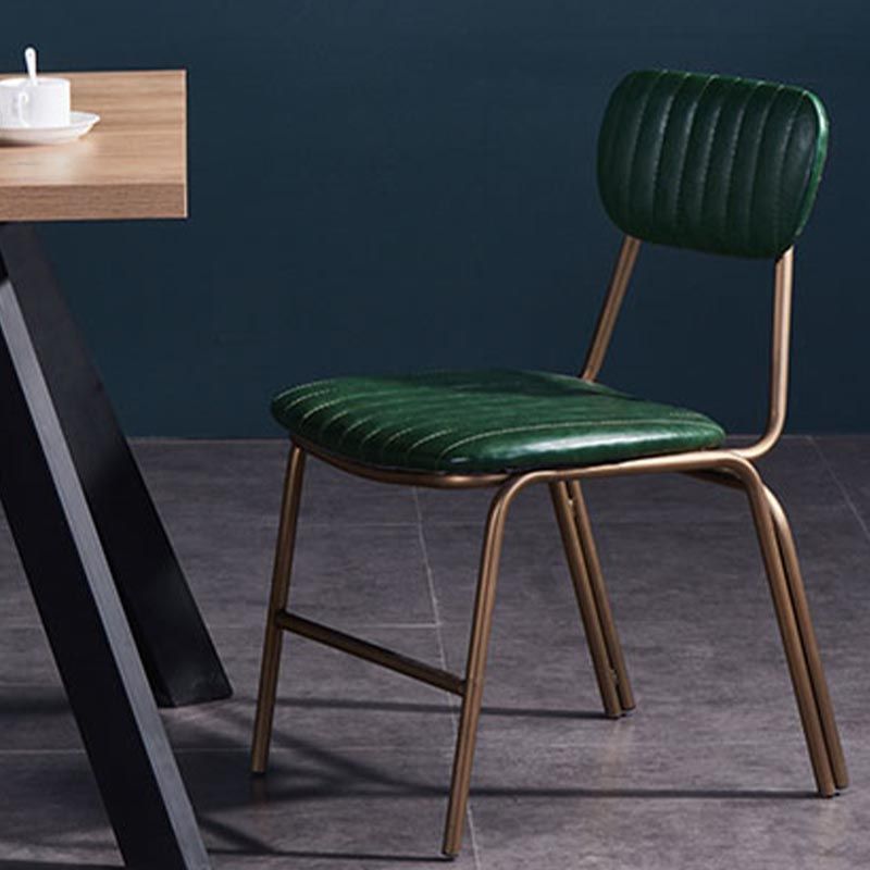 Chaise latéral glamour rembourrée PU en cuir PU en cuir pour salle à manger