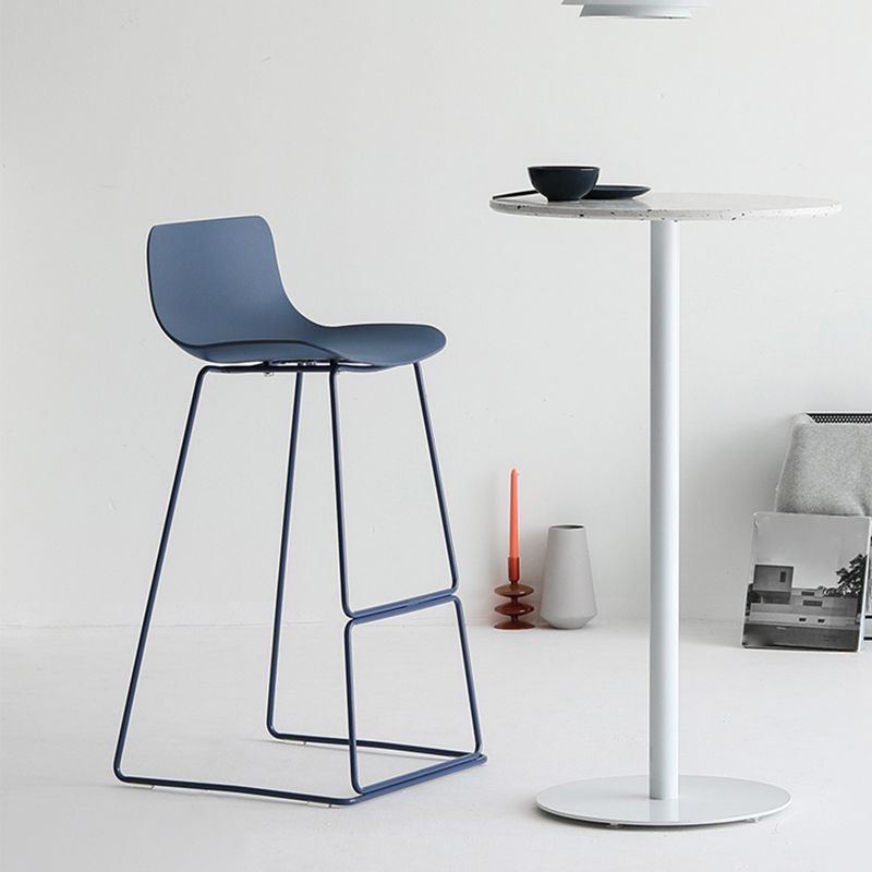 Bucket Footrest Bar & Counter Stool Indoor Plastic Modern Counter Bar Stool Clearhalo 'Bar Furniture' 'Bar Stools' 'bar_stools' 'furn' 'furn_bar_stools' 'furniture_bar_stools' 'Kitchen & Dining Furniture' 'kitchen&dining_furn' 'kitchen' 'kitchen_furn' Furniture' 1200x1200_5621bebb-863c-4510-ac5d-e8580500ea15