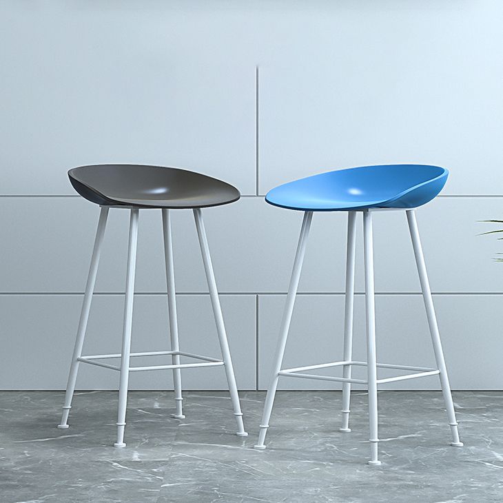 Indoor Bucket Counter Bar Stool Modern Plastic Footrest Low Back Bar Stool