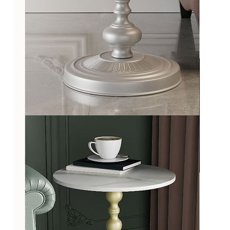 Mesa de esquina de pedestal moderna mesa lateral de pizarra redonda para sala de estar