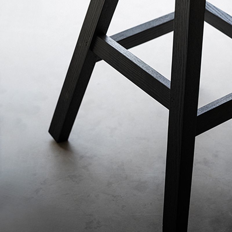 Black Armless Dining Stools Solid Wood Bar Stools with Footrest Clearhalo 'Bar Furniture' 'Bar Stools' 'bar_stools' 'furn' 'furn_bar_stools' 'Furniture' 'Kitchen & Dining Furniture' 1200x1200_565b7367-1576-4412-bb06-1039eb5fa1b3