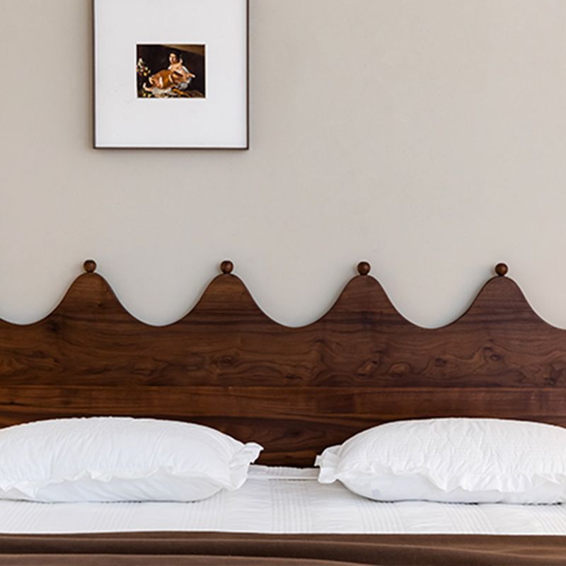 Mident secolo moderno a quattro letti poster in noce con testiera