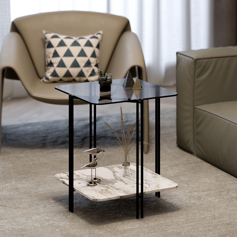 Cuadrado de vidrio 4 patas Mesa lateral de 23.6 "de altura con estante de almacenamiento