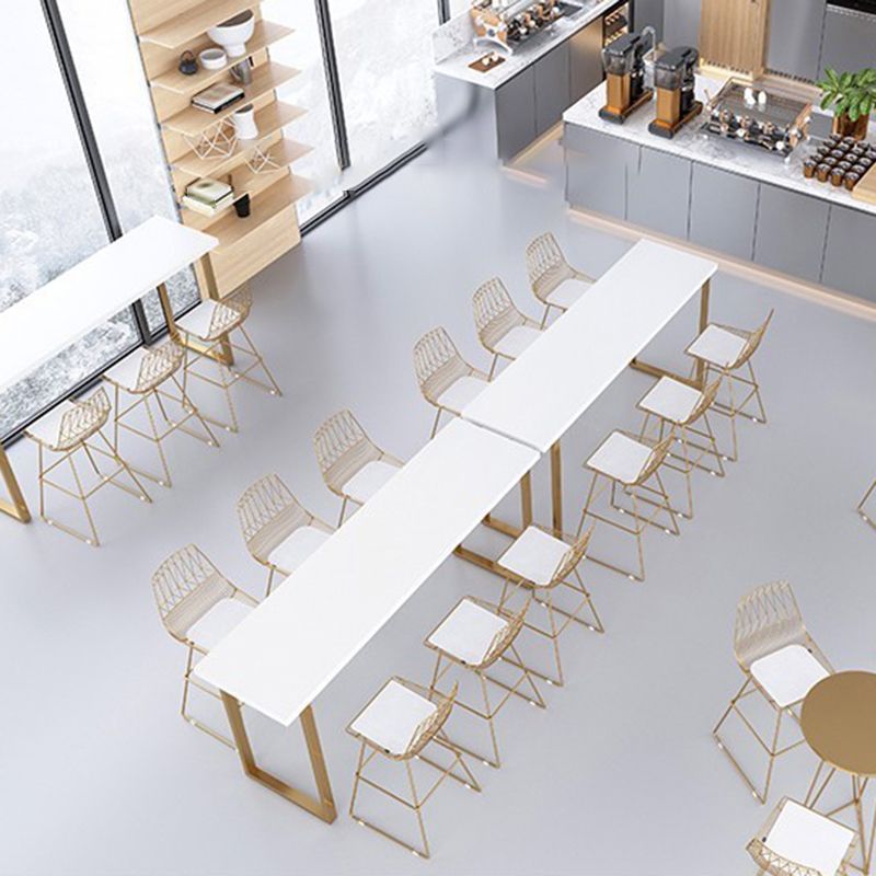 Moderner, rechteckiger Bartisch aus Massivholz für das Wohnzimmer
