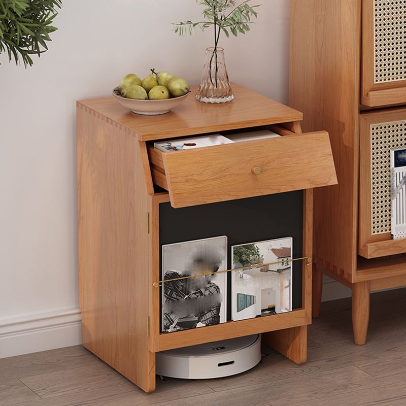 Armadietto per esposizioni in legno massiccio in stile nordico con cassetto per soggiorno