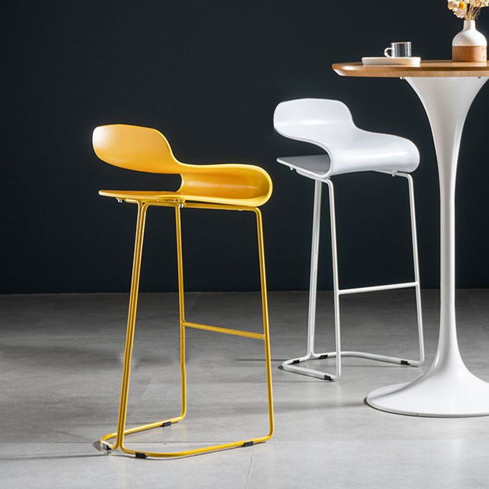 Barrestador de espalda baja y taburete de mostrador de contador acrílico interno moderno