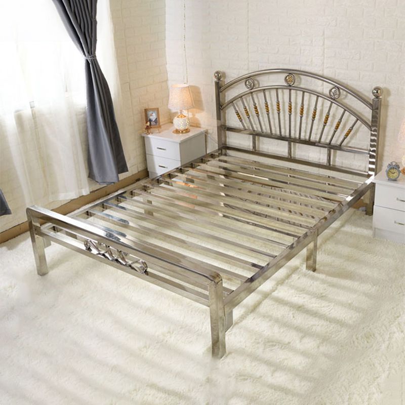Zilveren metalen vouwbed gebogen open frame bed met hoofdeinde