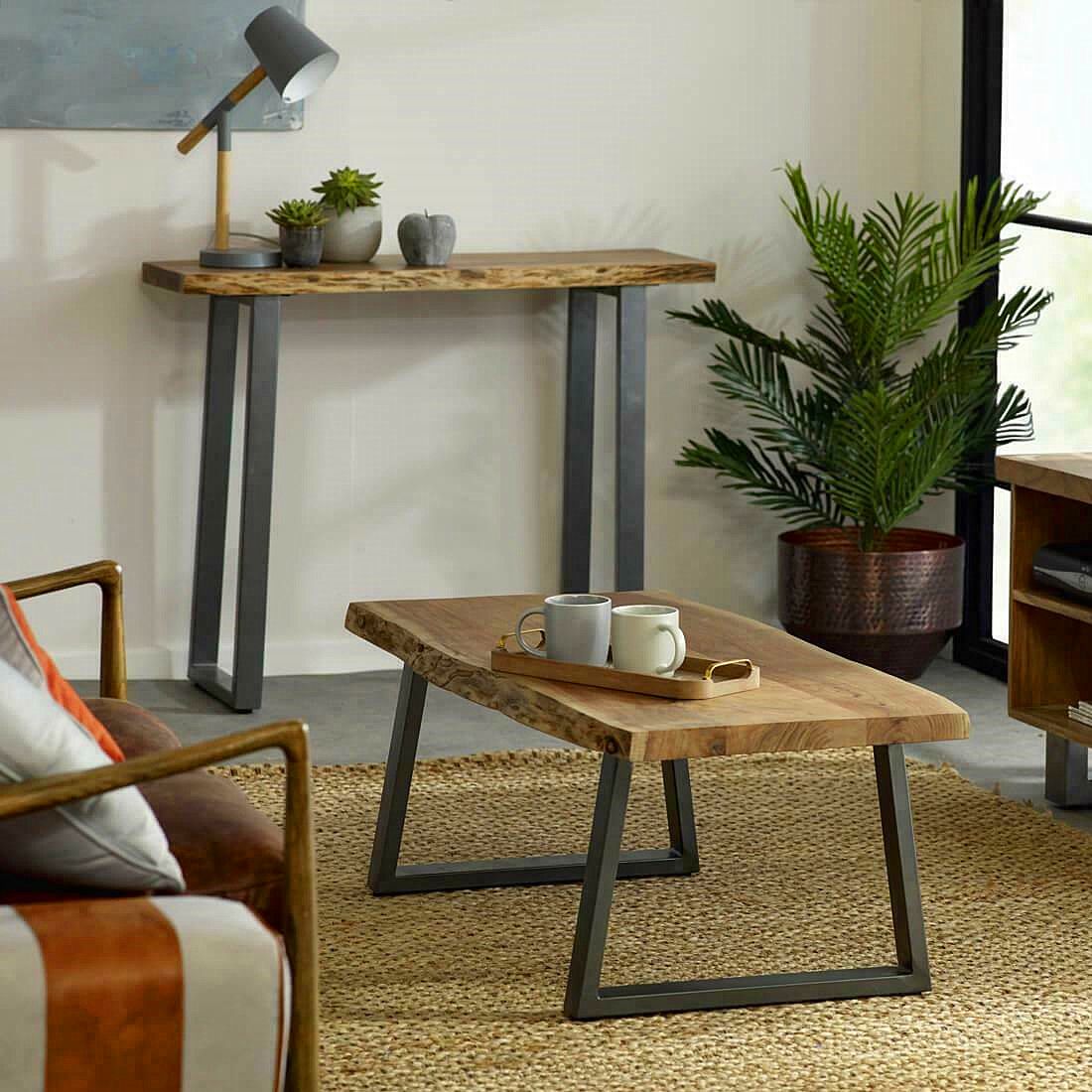 Tavolo di divano in legno massiccio tavolo da console moderna di metà secolo con gambe in slitta in marrone