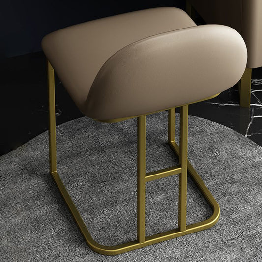 Set da tavolo da vanità a 2 pezzi con vanità per trucco in metallo imbottito