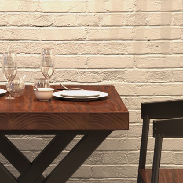 Table de bois en pin industriel pour la table à manger carrée du restaurant avec base de chevalets
