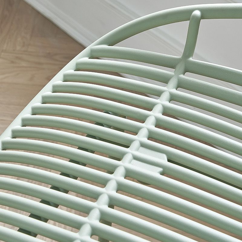 Moderne plastic voorgevormde stoel IJzeren Base voetstoel kruk voor woonkamer