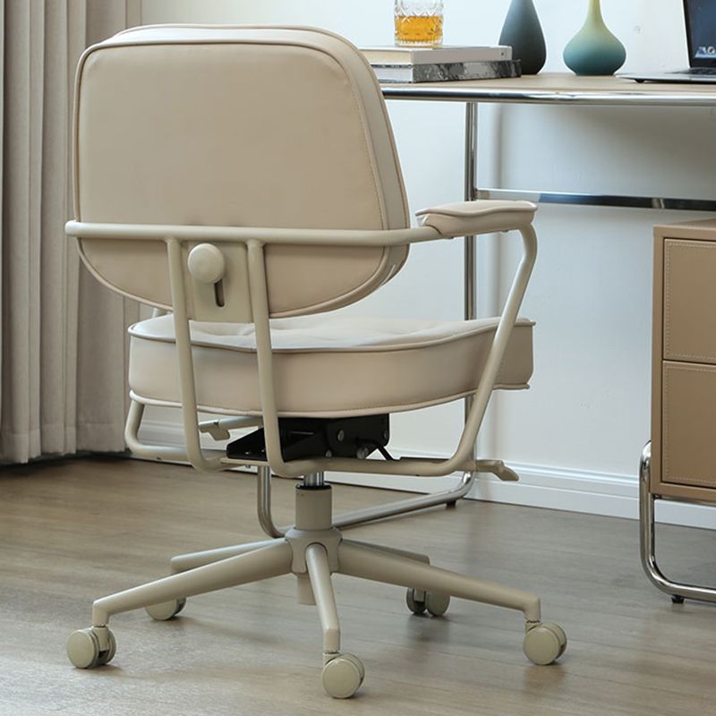 Moderne bureaustoelgevoelde armen verstelbare stoelhoogte stoel met wielen