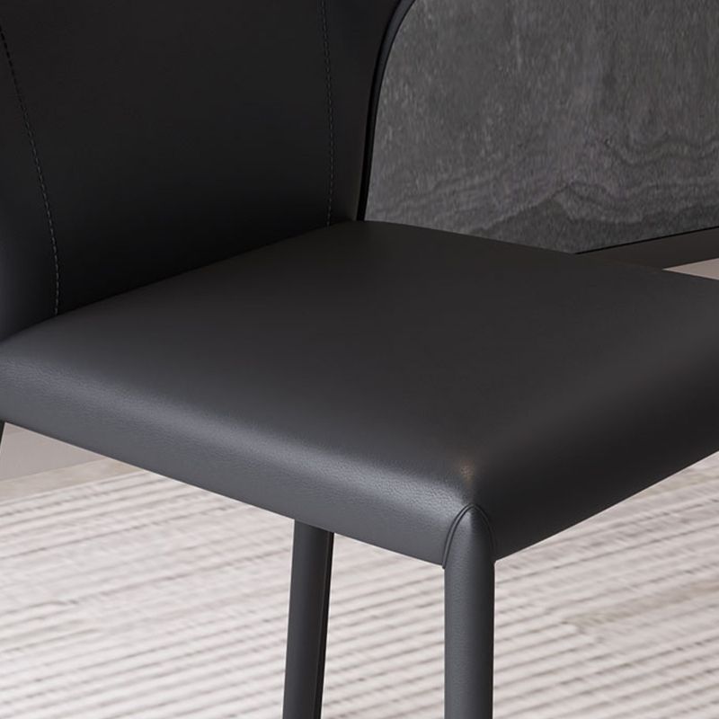 Chaise latéral en cuir moderne finition mate avec ailes pour salle à manger