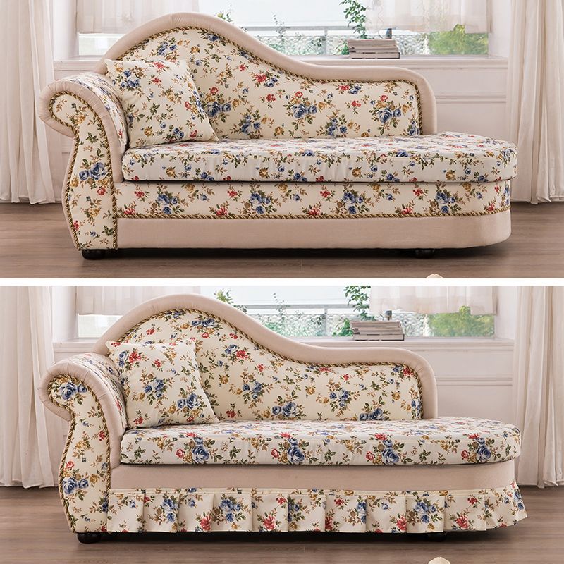 Traditionele fauteuil met één arm en gerolde armleuningen