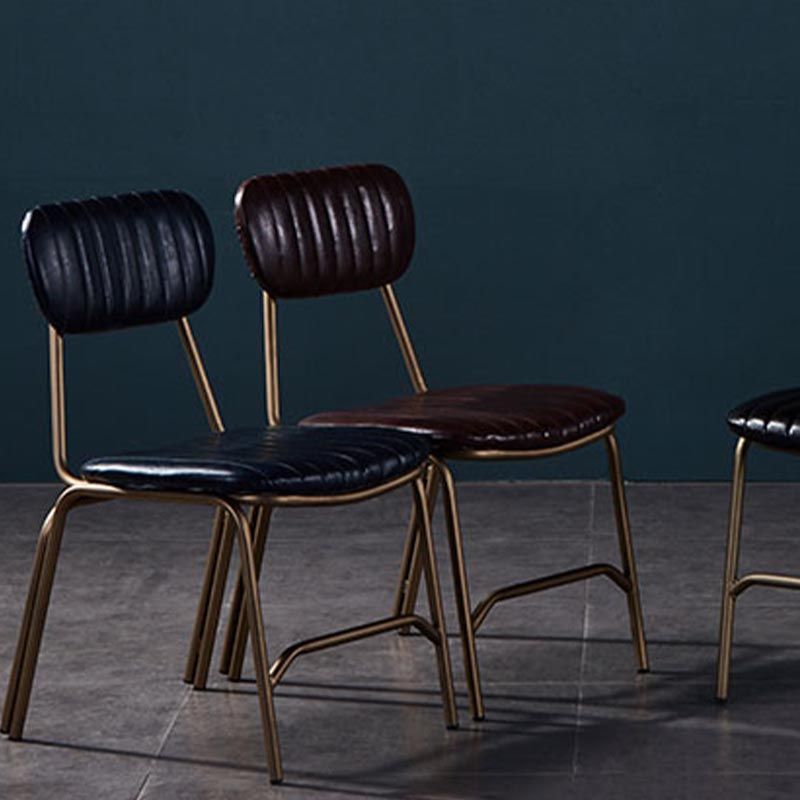 Chaise latéral glamour rembourrée PU en cuir PU en cuir pour salle à manger