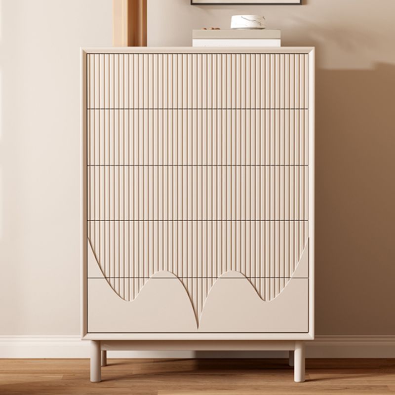 Eigentijdse opbergkast, dressoir, houten kist met laden