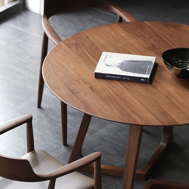 Round Shape Double Pedestal Modern Dining Table Wood Color Fixed Table with Solid Wood Clearhalo ' dining_table' 'Dining Tables & Seating' 'Dining Tables' 'furn' 'furn_dining_table' 'Furniture' 'furniture_dining_table' 'Kitchen & Dining Furniture' 'kitchen&dining_furn' 'kitchen' 'kitchen_dining_table' 1200x1200_59d69e90-5c75-44b8-87e7-e158beb67738