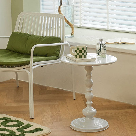 Tabla de extremo redonda de metal modernista Tabla de pedestal de 20.5 "de altura