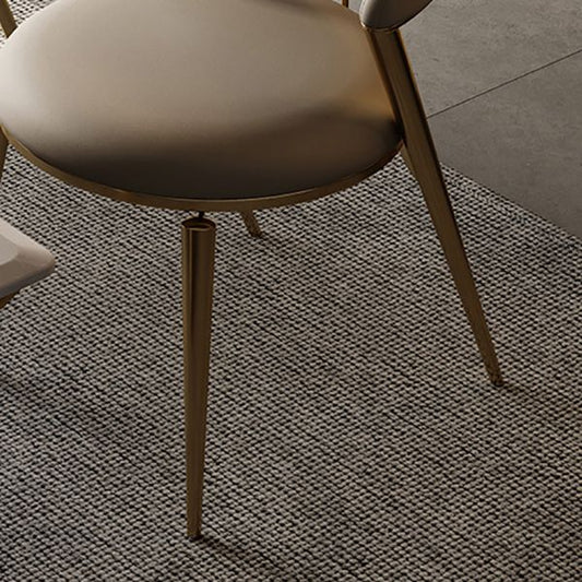 Silla lateral de comedor de la base de metal de cuero de cuero de faux de estilo glamoroso