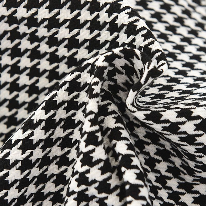 Cotton Blend Ottoman Houndstooth Pattern Fade Resistant Round Ottoman with Wheels Clearhalo 'furn' 'furn_ottomans_poufs' 'Furniture' 'Living Room Furniture' 'Ottomans & Poufs' 'ottomans_poufs' 1200x1200_5aa64118-76a2-4298-ae16-383f4ff65146