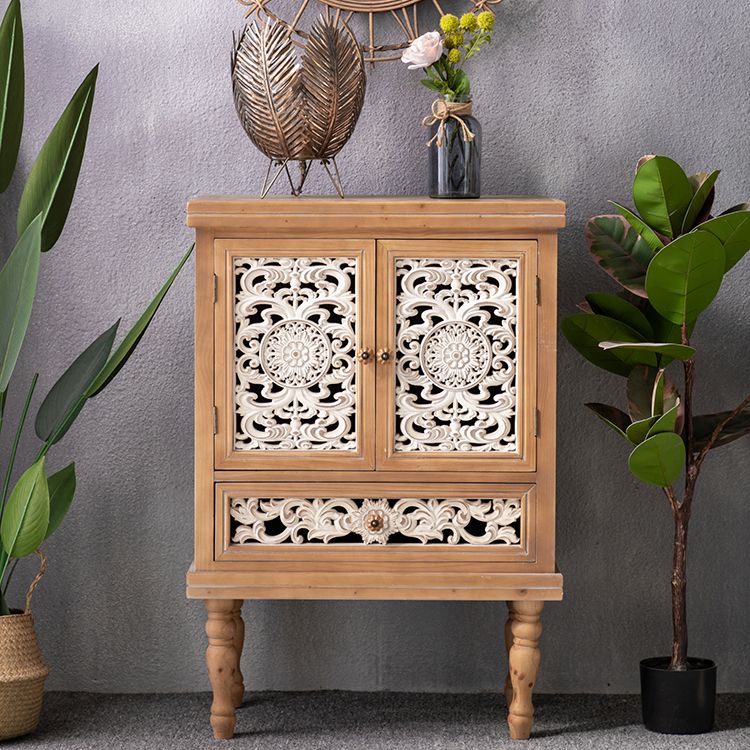 Zeitgenössischer Seitenbrettkiefern -Sideboardtisch mit Türen für Esszimmer