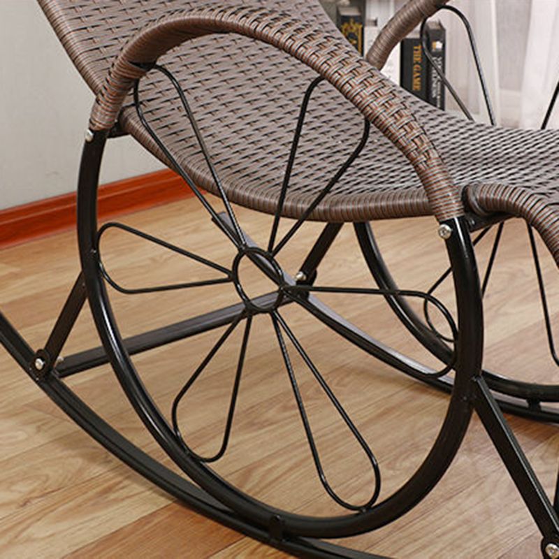 ラタンロッキングアクセント椅子房付きクッション付きモダンな織物ロープロッキングチェア