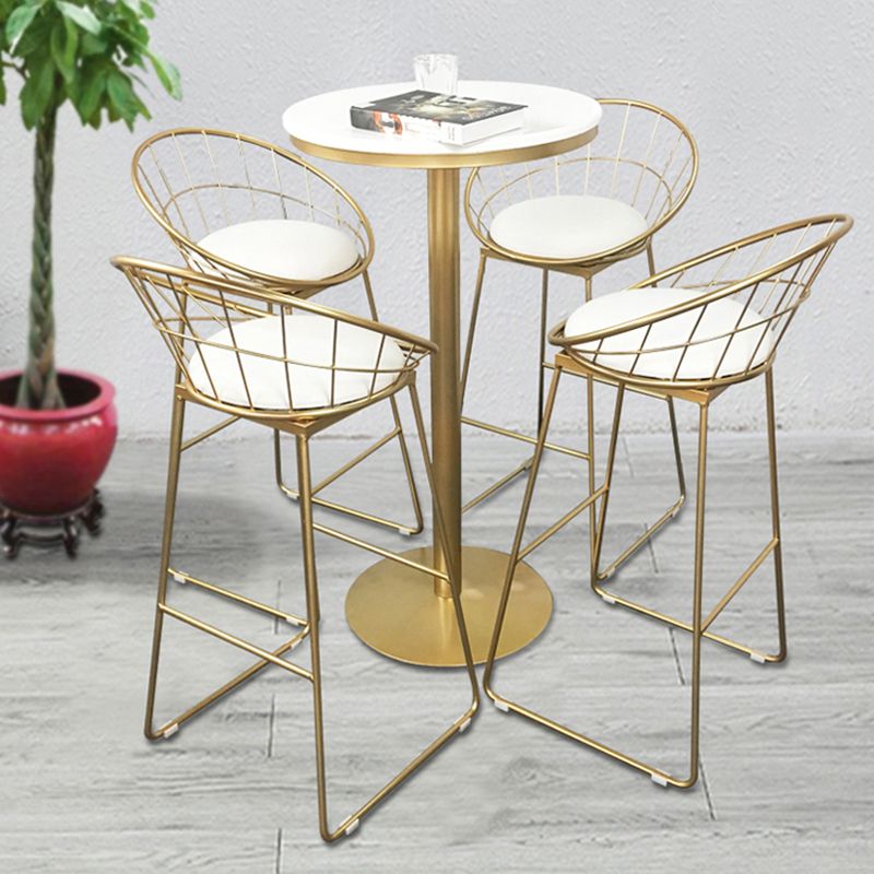 Sgabello da pranzo glam senza braccio sgabello da bar sul retro con base in metallo oro