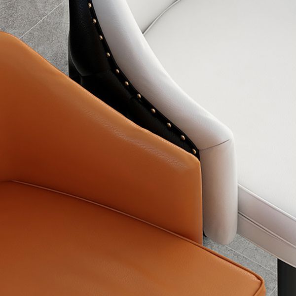 Tabouret de comptoir de dossier d'accoudoir moderne tabouret de Bar de café en fer avec coussin et pédale