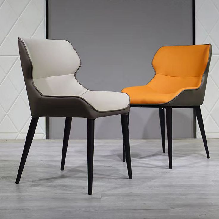 Sedie da pranzo in pelle finta moderna gambe in metallo nero